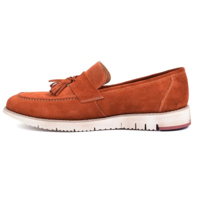 Mocassin à pompon HOMME MODERNE – Réf. HM-023-OR – Cuir véritable, couleur orange, élégant et confortable. Mocassin à pompon HOMME MODERNE – Réf. HM-023-OR – Cuir véritable, couleur orange, élégant et confortable.