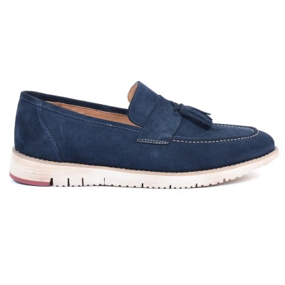 Mocassin à pompon HOMME MODERNE – Réf. HM-023-BM – Cuir véritable, couleur bleu marine, élégant et confortable. Mocassin à pompon HOMME MODERNE – Réf. HM-023-BM – Cuir véritable, couleur bleu marine, élégant et confortable.