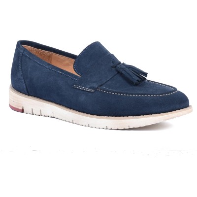 Mocassin à pompon HOMME MODERNE – Réf. HM-023-BM – Cuir véritable, couleur bleu marine, élégant et confortable. Mocassin à pompon HOMME MODERNE – Réf. HM-023-BM – Cuir véritable, couleur bleu marine, élégant et confortable.