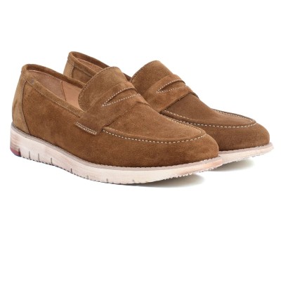 Mocassin homme HOMME MODERNE – Réf. HM-047-TP – Cuir véritable taupe, élégant et tendance. Mocassin homme HOMME MODERNE – Réf. HM-047-TP – Cuir véritable taupe, élégant et tendance.