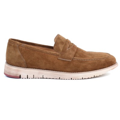 Mocassin homme HOMME MODERNE – Réf. HM-047-TP – Cuir véritable taupe, élégant et tendance. Mocassin homme HOMME MODERNE – Réf. HM-047-TP – Cuir véritable taupe, élégant et tendance.
