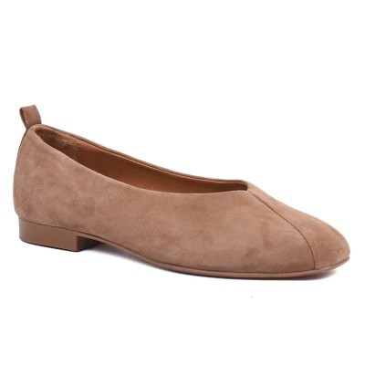 Ballerine femme Andrea Bruni – Réf. AB-BAL1-DM – Couleur daim marron, 100 % cuir, chic et pratique. Ballerine femme Andrea Bruni – Réf. AB-BAL1-DM – Couleur daim marron, 100 % cuir, chic et pratique.