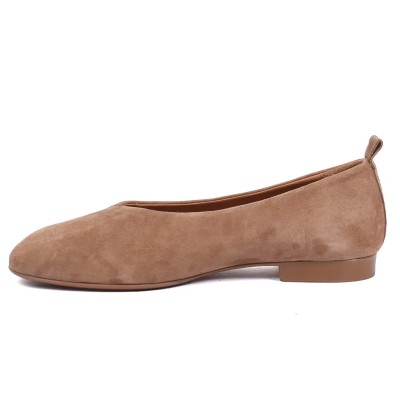 Ballerine femme Andrea Bruni – Réf. AB-BAL1-DM – Couleur daim marron, 100 % cuir, chic et pratique. Ballerine femme Andrea Bruni – Réf. AB-BAL1-DM – Couleur daim marron, 100 % cuir, chic et pratique.