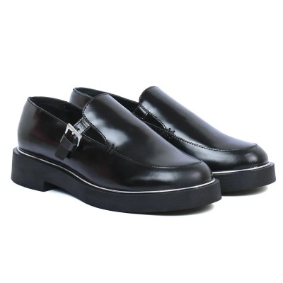 Mocassin plateforme femme Andrea Bruni en cuir lisse noir, bride décorative à boucle, semelle crantée. Réf. AB-360-3-N. Mocassin plateforme femme Andrea Bruni en cuir lisse noir, bride décorative à boucle, semelle crantée. Réf. AB-360-3-N.