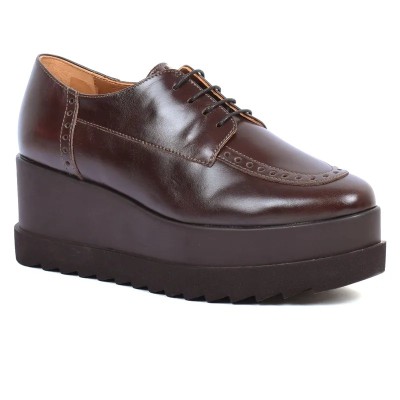 Chaussure Derby plateforme femme Andrea Bruni 100% cuir marron, lacets, semelle compensée crantée épaisse. Réf. AB-103-4-M. Chaussure Derby plateforme femme Andrea Bruni 100% cuir marron, lacets, semelle compensée crantée épaisse. Réf. AB-103-4-M.