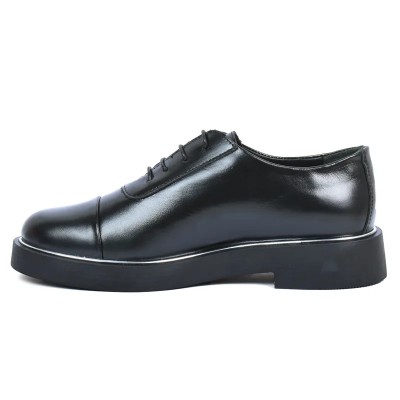 Chaussure Derby plateforme femme Andrea Bruni cuir lisse noir, lacets, Semelle épaisse noire avec liseré argenté Réf AB-360-2-N Chaussure Derby plateforme femme Andrea Bruni cuir lisse noir, lacets, Semelle épaisse noire avec liseré argenté Réf AB-360-2-N