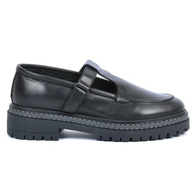 Mocassin plateforme femme Andrea Bruni cuir noir bride latérale Semelle épaisse noire avec liseré argenté Réf AB-360-1-N Mocassin plateforme femme Andrea Bruni cuir noir bride latérale Semelle épaisse noire avec liseré argenté Réf AB-360-1-N