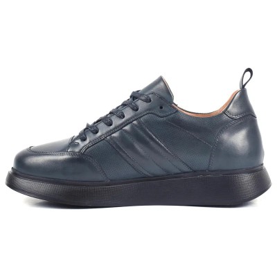 Chaussure de ville décontractée Sneaker en cuir bleu marine patiné pour homme avec semelle plateforme noire épaisse Chaussure de ville décontractée Sneaker en cuir bleu marine patiné pour homme avec semelle plateforme noire épaisse
