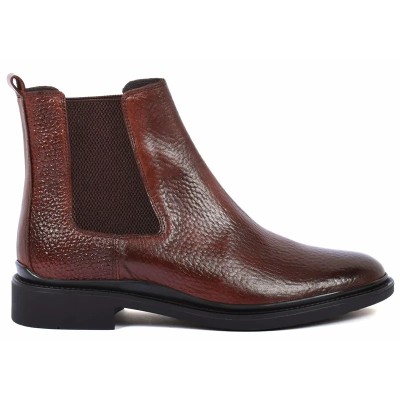 Bottines Chelsea homme en cuir grainé marron avec élastiques latéraux et semelle noire – Chelsea boots élégantes et confortables Bottines Chelsea homme en cuir grainé marron avec élastiques latéraux et semelle noire – Chelsea boots élégantes et confortables