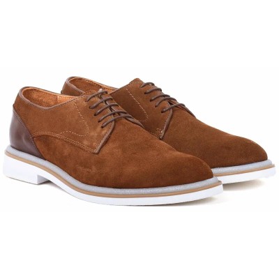 Derbies homme en daim marron avec semelle épaisse – chaussures élégantes et modernes pour un style raffiné Derbies homme en daim marron avec semelle épaisse – chaussures élégantes et modernes pour un style raffiné