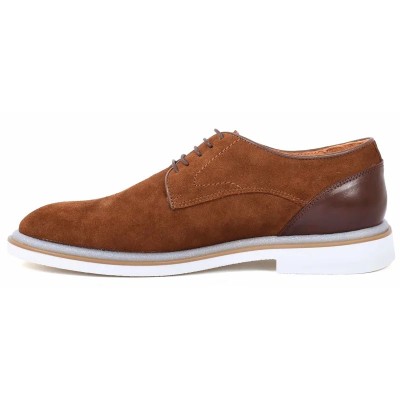 Derbies homme en daim marron avec semelle épaisse – chaussures élégantes et modernes pour un style raffiné Derbies homme en daim marron avec semelle épaisse – chaussures élégantes et modernes pour un style raffiné