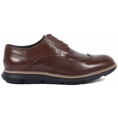 Chaussure homme derby brogue cuir marron bouts fleuris perforations semelle plateforme épaisse style sport. Chaussure homme derby brogue cuir marron bouts fleuris perforations semelle plateforme épaisse style sport.