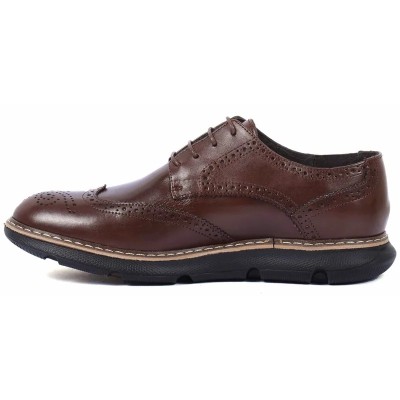 Chaussure homme derby brogue cuir marron bouts fleuris perforations semelle plateforme épaisse style sport. Chaussure homme derby brogue cuir marron bouts fleuris perforations semelle plateforme épaisse style sport.