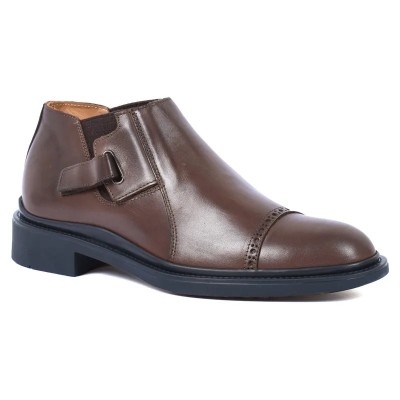 Bottine homme en cuir marron REDWOOD RW-B03-M avec détail perforé et semelle robuste Bottine homme en cuir marron REDWOOD RW-B03-M avec détail perforé et semelle robuste