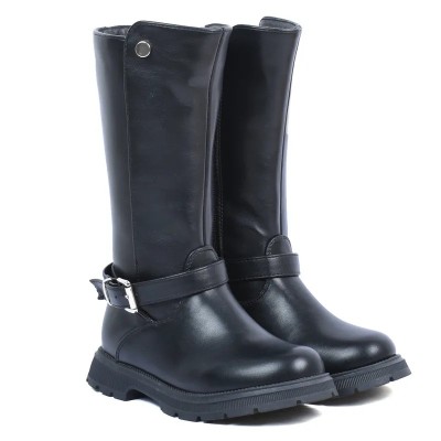 Boots fille Oscar Kids couleur noir avec boucle décorative et tige haute Boots fille Oscar Kids couleur noir avec boucle décorative et tige haute