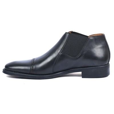 Boots homme classique en cuir noir REDWOOD RW-9183-N avec bride latérale élégante et bout perforé Boots homme classique en cuir noir REDWOOD RW-9183-N avec bride latérale élégante et bout perforé