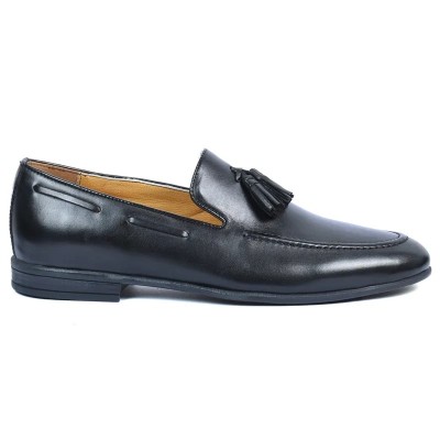 Mocassins homme en cuir noir BEYLER BY-023-N avec pompons et finition élégante