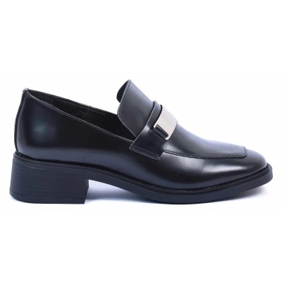 Mocassins femme en cuir noir ANDREA BRUNI AB-161-2-ABRAN avec bande dorée et talon moyen Mocassins femme en cuir noir ANDREA BRUNI AB-161-2-ABRAN avec bande dorée et talon moyen