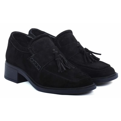 Mocassins femme ANDREA BRUNI AB-161-DN en daim noir avec pompons et talon moyen Mocassins femme ANDREA BRUNI AB-161-DN en daim noir avec pompons et talon moyen