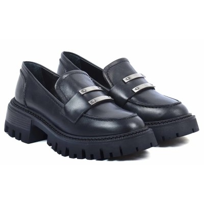 Mocassins femme ANDREA BRUNI AB-225-5-N en cuir noir avec double barre argentée et semelle épaisse Mocassins femme ANDREA BRUNI AB-225-5-N en cuir noir avec double barre argentée et semelle épaisse