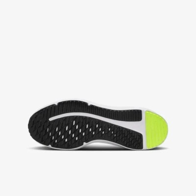 Nike Cosmic Runner HM4402-005 Noir Volt Wolf Grey Nike Cosmic Runner HM4402-005 Noir Volt Wolf Grey