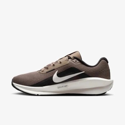 Nike Downshifter 13 FD6476-200 Brun Vison Nike Downshifter 13 FD6476-200 Brun Vison