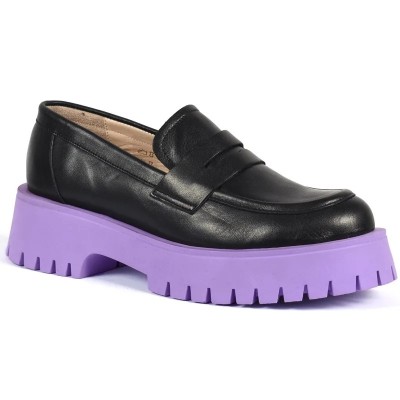 Mocassins femme ANDREA BRUNI MC-M4-VLT-N en cuir noir avec semelle épaisse violette et style audacieux