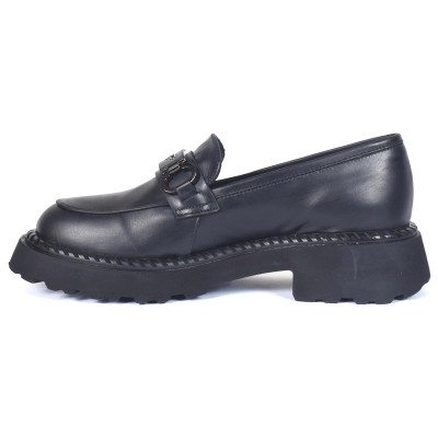 Mocassins femme noirs en cuir avec semelle plateforme et boucle noire moderne – CityMode.tn