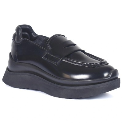 Mocassins femme en cuir verni noir avec semelle compensée moderne – CityMode.tn