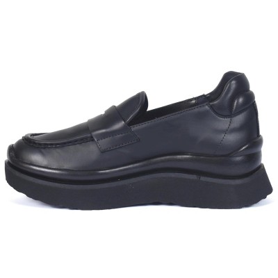 Mocassins femme en cuir noir avec semelle compensée moderne – CityMode.tn