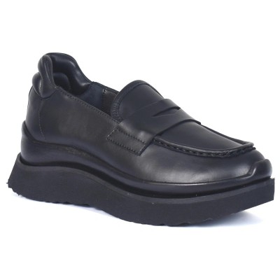 Mocassins femme en cuir noir avec semelle compensée moderne – CityMode.tn