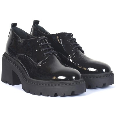 Derby femme en cuir verni noir à semelle épaisse et lacets – CityMode.tn
