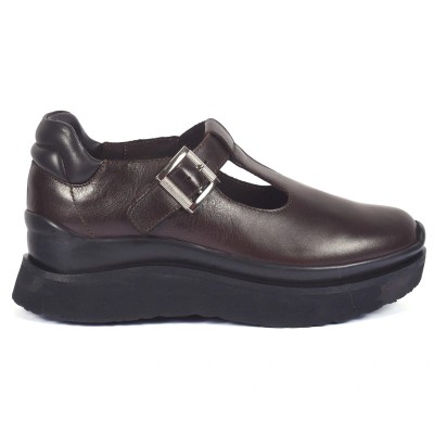 Mocassins femme en cuir marron avec semelle épaisse et boucle métallique – CityMode.tn