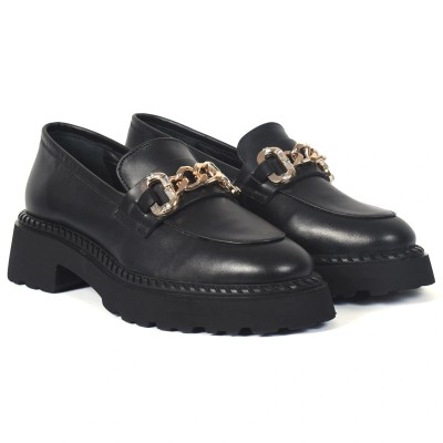 Mocassins femme en cuir noir avec semelle épaisse et chaîne dorée – CityMode.tn
