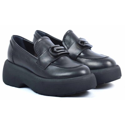 Mocassins femme en cuir noir avec boucle ton sur ton et semelle plateforme épaisse – CityMode.tn