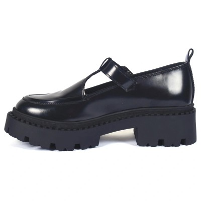 Chaussure Mary Jane femme en cuir noir avec boucle argentée et semelle épaisse