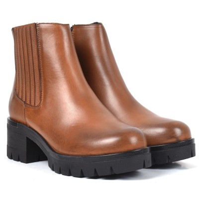 Bottine femme en cuir camel à talon épais et semelle crantée