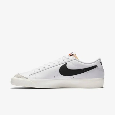 Nike Blazer Low 77 Vintage blanc voile noir Réf DA6364-101