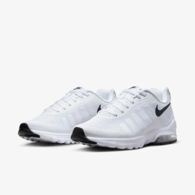 Nike Air Max Invigor blanche noire Réf 749680-100
