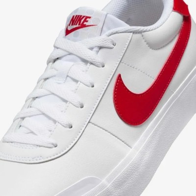 Nike minimaliste blanc gris loup rouge Réf FQ8146-102