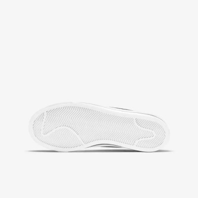 NikeCourt Legacy blanche Réf DA5380-101