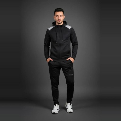 Survêtement homme noir avec capuche RS-639-N