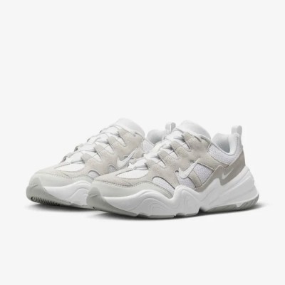 Nike Tech Hera blanc photon dust Réf DR9761-100