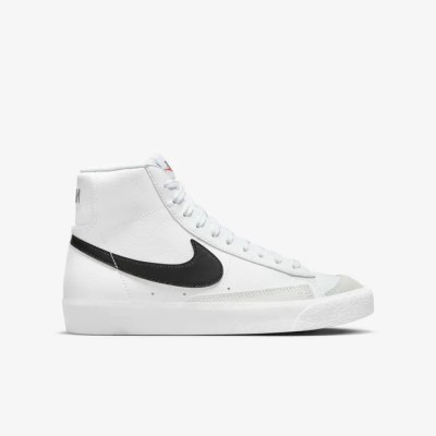 Nike Blazer Mid 77 blanc orange vif noir Réf DA4086-100