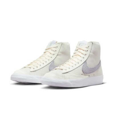 Nike Blazer Mid 77 blanc FN7775-100