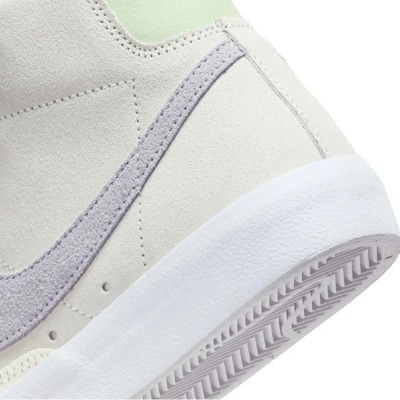 Nike Blazer Mid 77 blanc FN7775-100